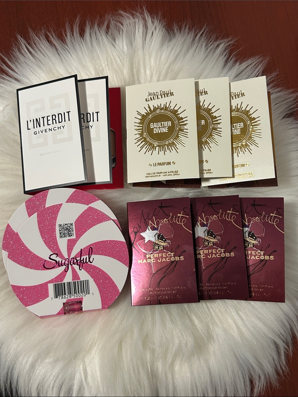 10 pieces women’s samples set